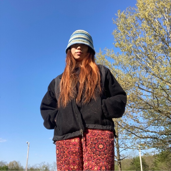 Handmade bucket hat - Picture 4 of 5